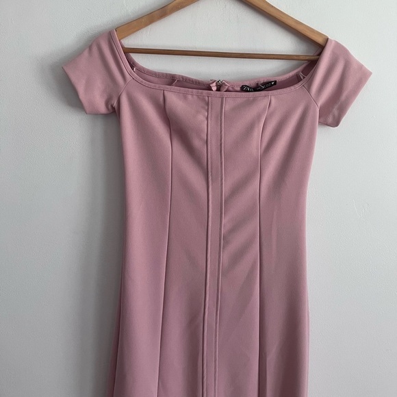 ZARA Off Shoulder TOPSTITCHED MIDI DRESS PALE PINK - Picture 5 of 13